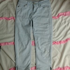 light blue capri pants